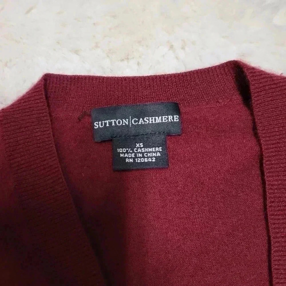 Sutton Cashmere Modern Classic Burgundy Red Single Button Front Cardigan Size XS - Picture 4 of 5
